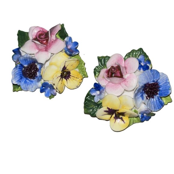 Crown Staffordshire Bone China Vintage Floral Scatter Pins - set of two - Picture 1 of 2